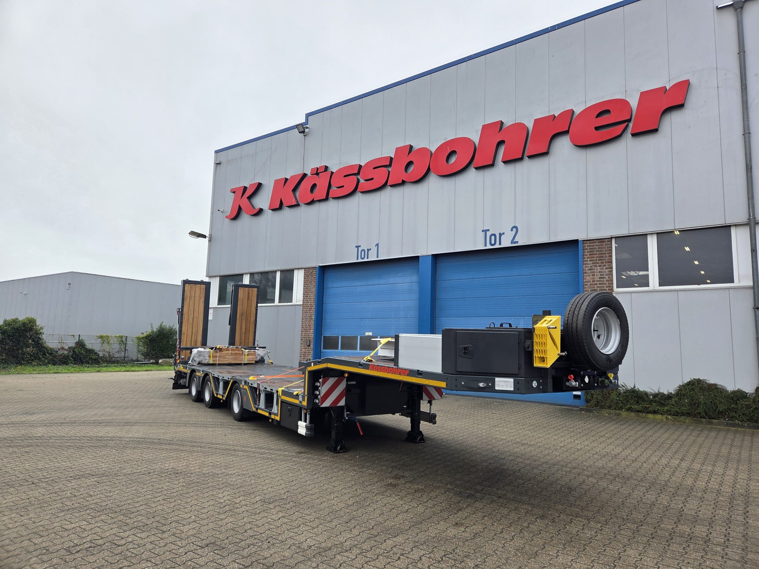 Kässbohrer SLA 3R Jumbotrombontrailer med hjulfickor - Bild 7