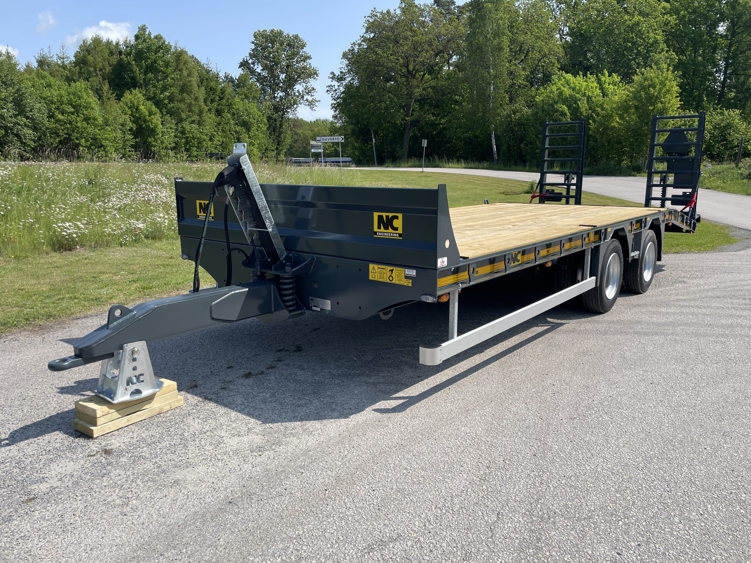 NC 2axl Traktordragen Maskintrailer 16T